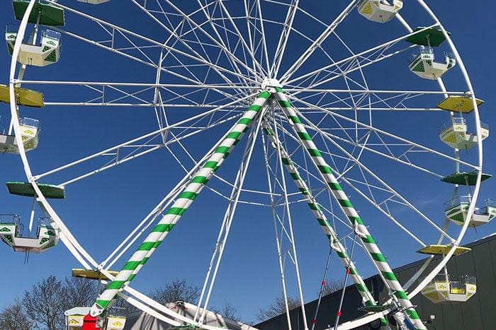 towed ferris wheel amusement ride